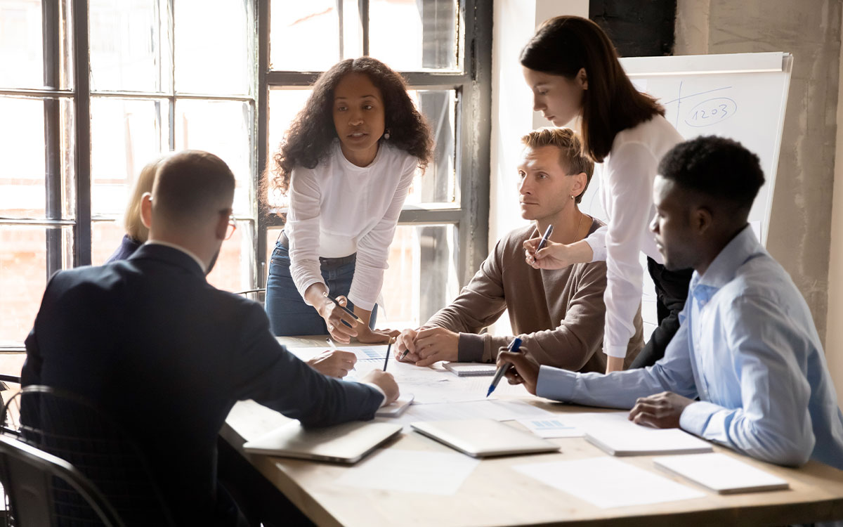 Assurances professionnelles : pourquoi les contrats en ligne low-cost peuvent vous coûter très cher