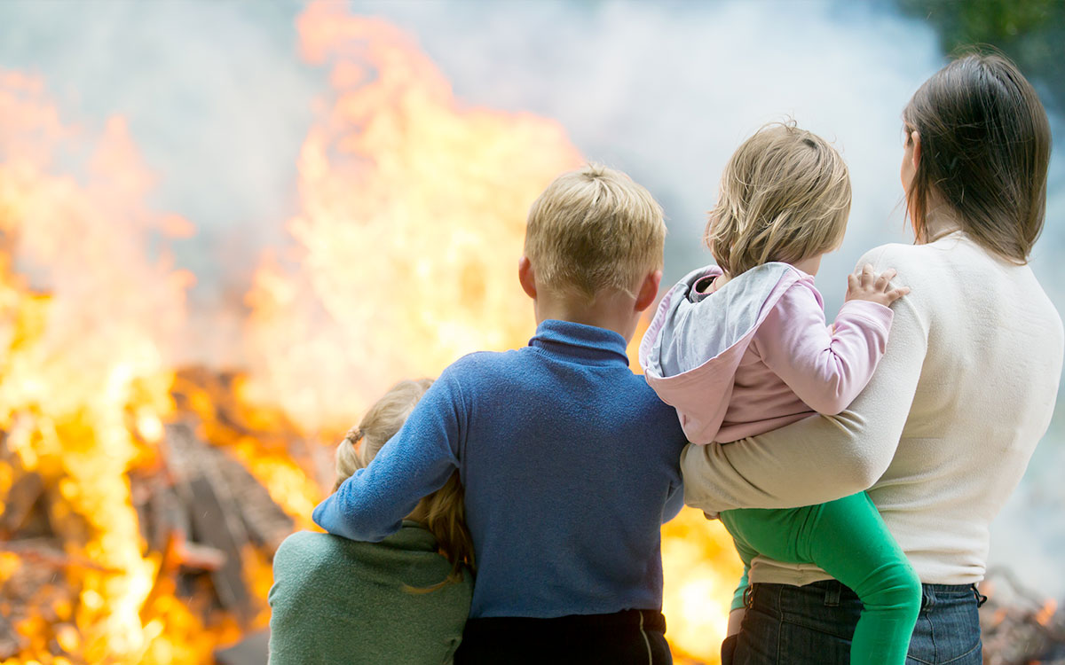 Incendies d’entreprise, inondations, cambriolages : comment bien protéger vos locaux professionnels ?